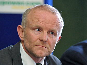 Banking Inquiry suspends publi...